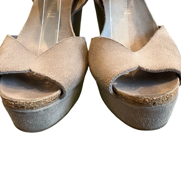 Pedro Garcia Gray Suede Leather Peep Toe Wedge Sandals, Sz EU 39 (US Sz 9) - Picture 11 of 14